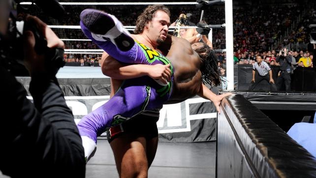 Royal Rumble: Υπό αποδοκιμασίες ο Batista (videos+photos)