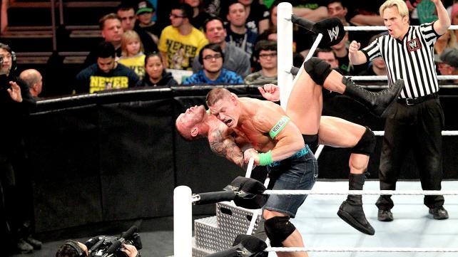 Royal Rumble: Υπό αποδοκιμασίες ο Batista (videos+photos)