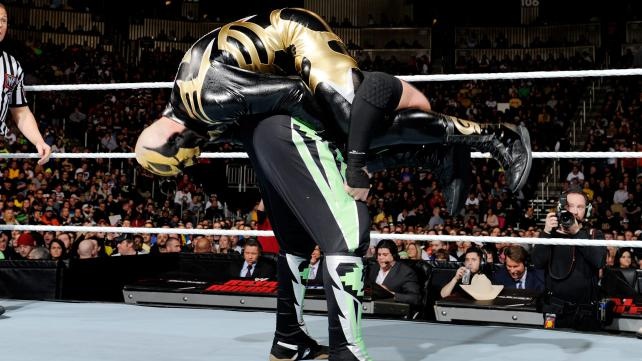 Royal Rumble: Υπό αποδοκιμασίες ο Batista (videos+photos)