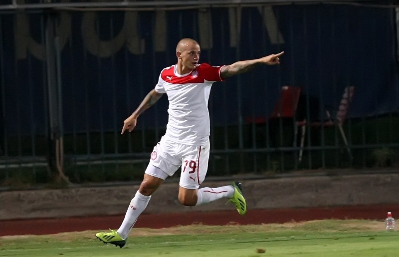 Βάις: Αμφιλεγόμενος… Άραβας! (photos+videos)