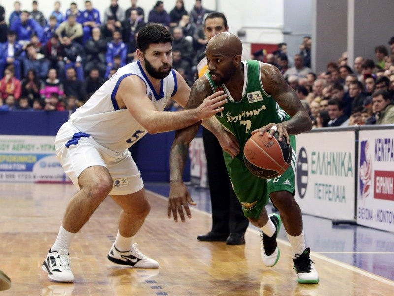 Πανελευσινιακός: Το ρεκόρ του Παπαμακάριου (photos)