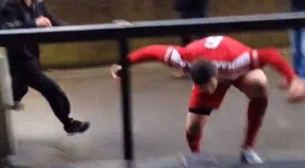 Αγγλία: Το… kung-fu του Καντονά ξαναχτύπησε… (photos+video)