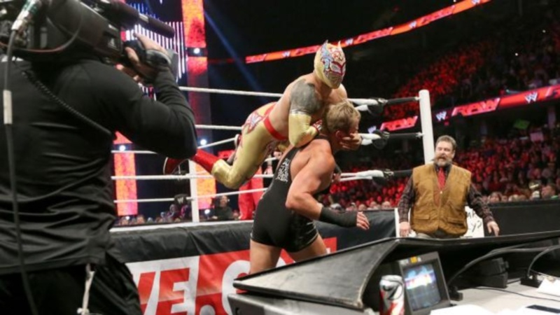Raw SuperShow: Δικαιώνεται ο Bryan (videos+photos)