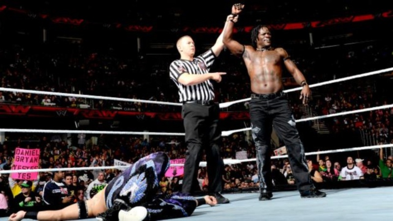 Raw SuperShow: Δικαιώνεται ο Bryan (videos+photos)