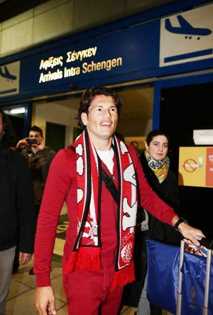 Βαλντές: «Περήφανος που ήρθα για τον Ολυμπιακό» (video+photos)