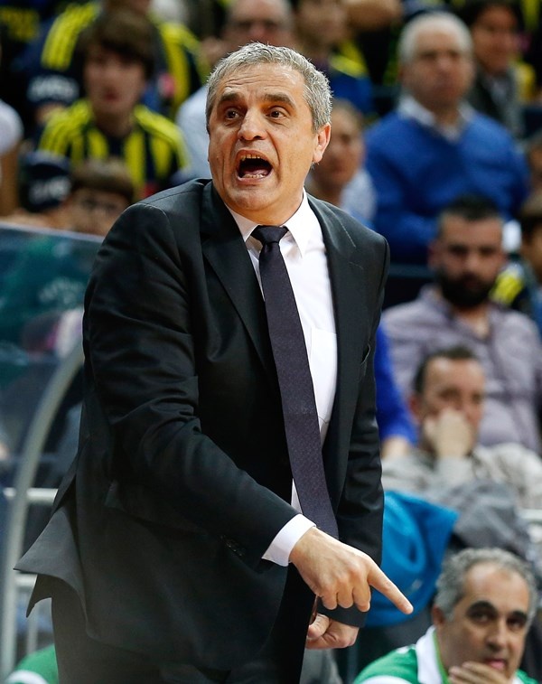 Πεδουλάκης: «Έχει αδυναμίες η Μπαρτσελόνα» (photos)
