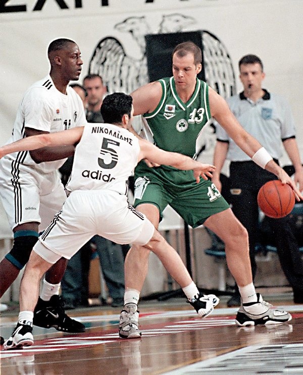 Μπαρτσελόνα: Έφτασε Αθήνα με Φεράν Μαρτίνεθ! (photos)