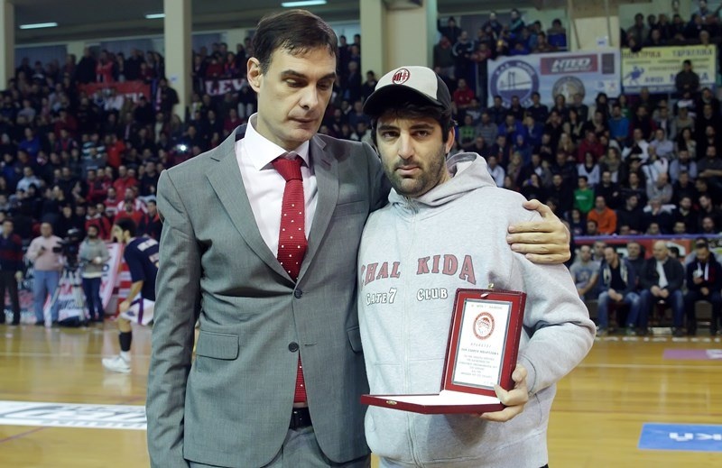 Μπαρτζώκας: «Το λιγότερο για τα θύματα της Θύρας 7» (photos)
