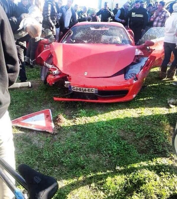 Μίλαν: Σκόνη και… θρύψαλα η Ferrari του Νιάνγκ (photos+videos)