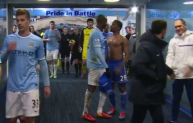 Μάντσεστερ Σίτι - Τσέλσι: Πήγαν να… πλακωθούν Τουρέ και Ετό! (photos+video)