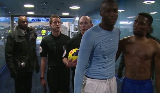 Μάντσεστερ Σίτι - Τσέλσι: Πήγαν να… πλακωθούν Τουρέ και Ετό! (photos+video)