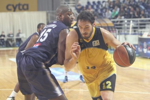 Άρης: Παρ’ ολίγον αυτόχειρας (photos)