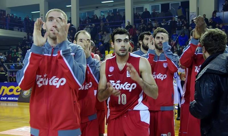 Λοτζέσκι: «Μας λείπεις Έισι Λο» (photos)