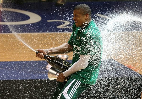 Παναθηναϊκός: «Rock you like Mike» (photos+videos)