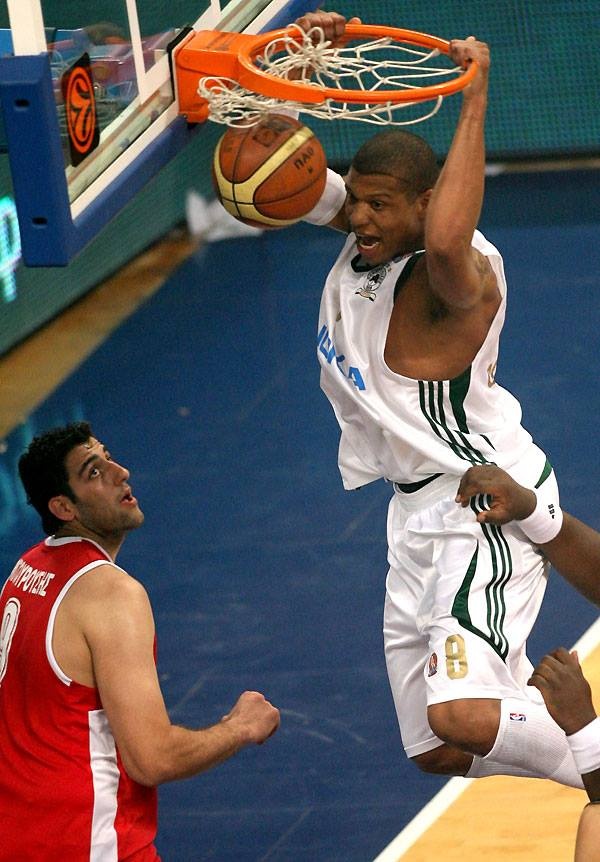 Παναθηναϊκός: «Rock you like Mike» (photos+videos)