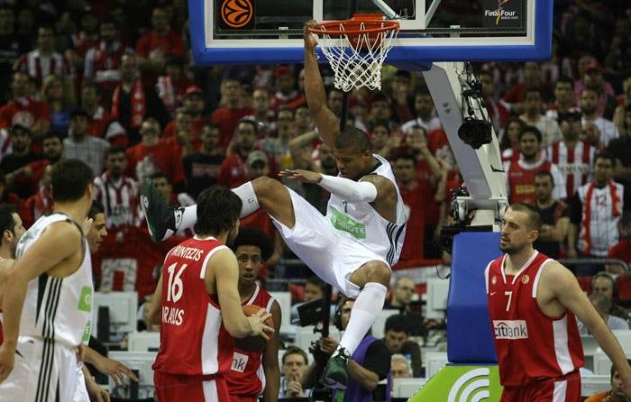 Παναθηναϊκός: «Rock you like Mike» (photos+videos)