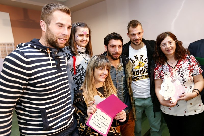 ΑΕΚ: Επίσκεψη στο ογκολογικό Ελπίδα (photos)