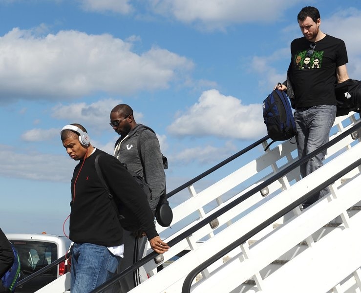 Παναθηναϊκός: Τα κλικ της άφιξης στο Ηράκλειο (photos)