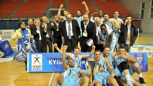 Κύπρος: Κέρδισε ο Απόλλωνας Λεμεσού, έχασε το μπάσκετ (videos+photos)