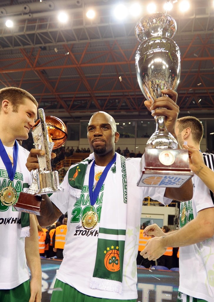 Η απονομή μέσα από «κλικ» (photos)