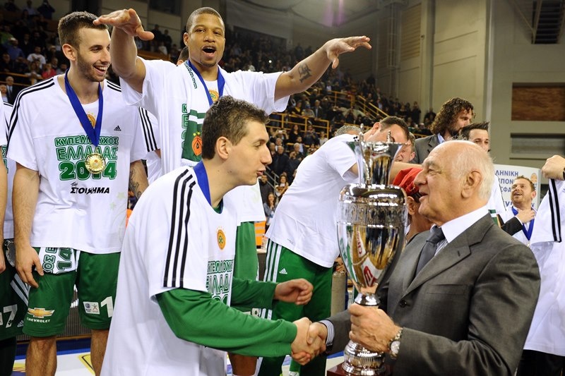 Η απονομή μέσα από «κλικ» (photos)