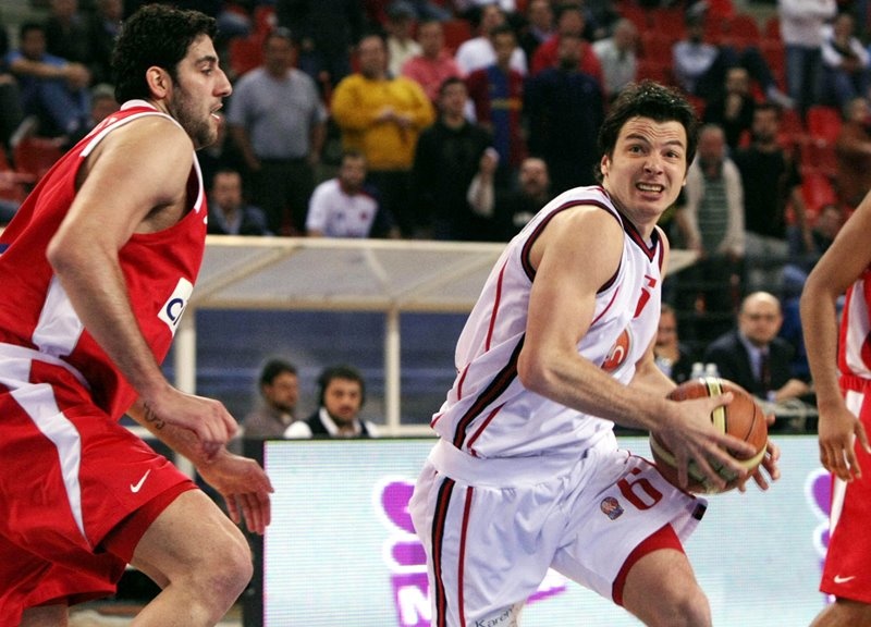 Αποσύρθηκε ο Ζορόσκι (photos)
