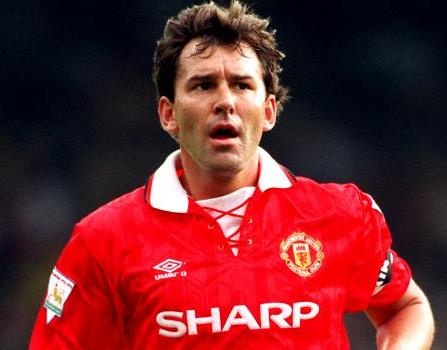 Ρόμπσον στο Onsports: «Δεν το… κουνάει ο Μόγιες, ένα γκολ θα το… βάλει ο Ολυμπιακός!» (photos+videos)