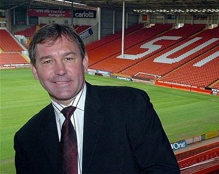 Ρόμπσον στο Onsports: «Δεν το… κουνάει ο Μόγιες, ένα γκολ θα το… βάλει ο Ολυμπιακός!» (photos+videos)