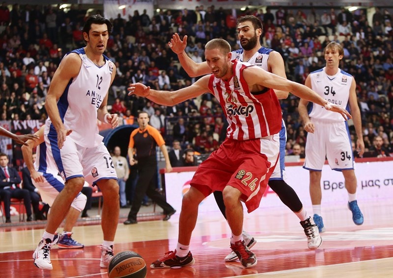 Βασιλειάδης: «Πιο φρέσκος ο Ολυμπιακός» (photos)