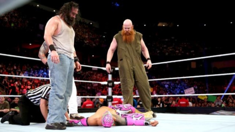 Main Event: Νέος στόχος για Big E. (photos+videos)