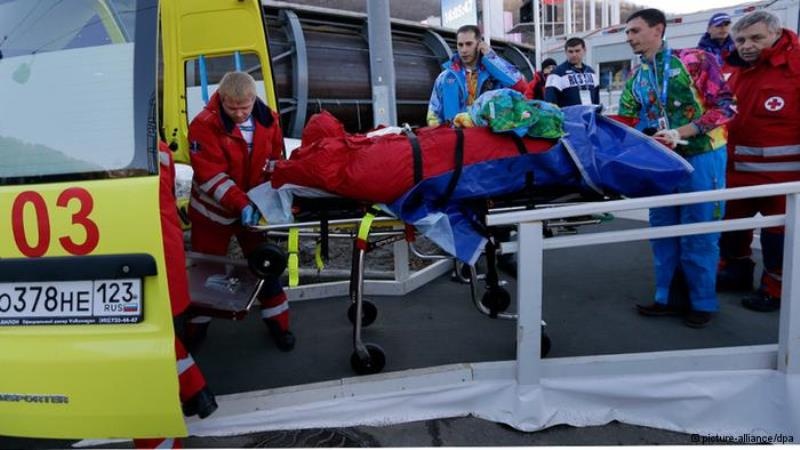 Σότσι 2014: Εργάτης χτυπήθηκε από έλκηθρο (photos)