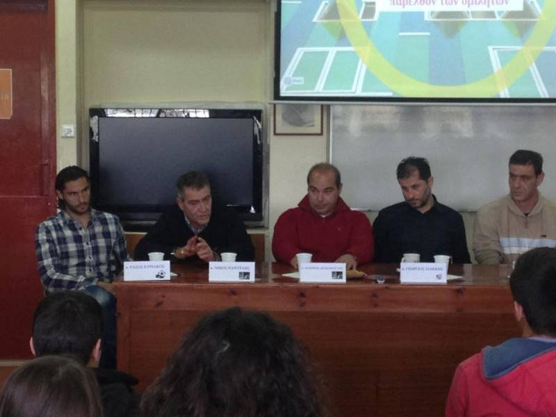 Πανηλειακός: Αντιπροσωπεία στο 2ο Λύκειο Βουνάργου (photos)
