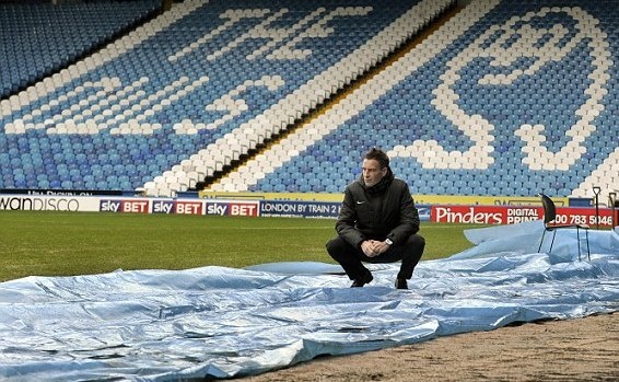 Αγγλία: Αναβολή σε τέσσερα ματς λόγω... πλημμύρας (photos)