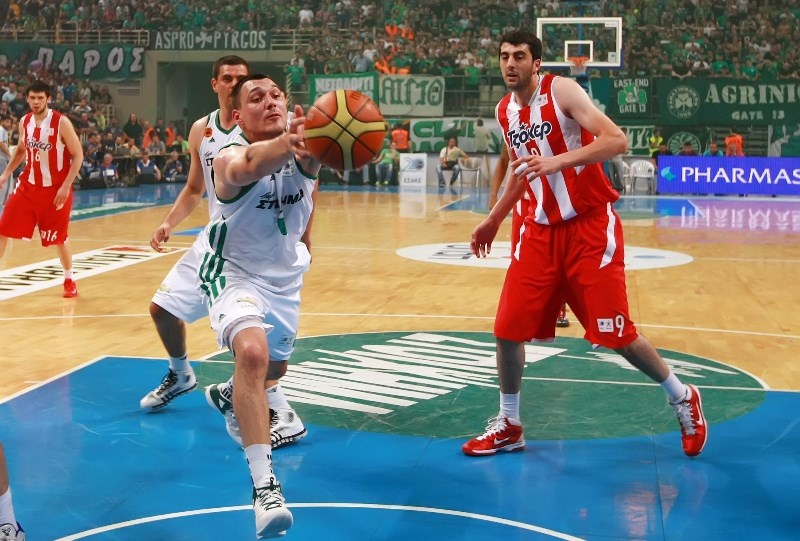 Σερμαντίνι στο Onsports: «Επιστρέφω στον Ολυμπιακό, ευγνώμων στον Παναθηναϊκό!» (photos+videos)