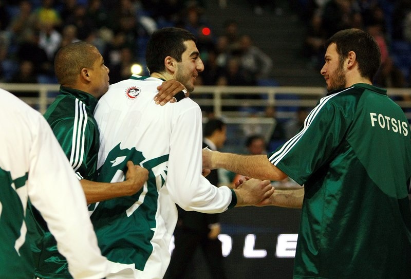 Σερμαντίνι στο Onsports: «Επιστρέφω στον Ολυμπιακό, ευγνώμων στον Παναθηναϊκό!» (photos+videos)