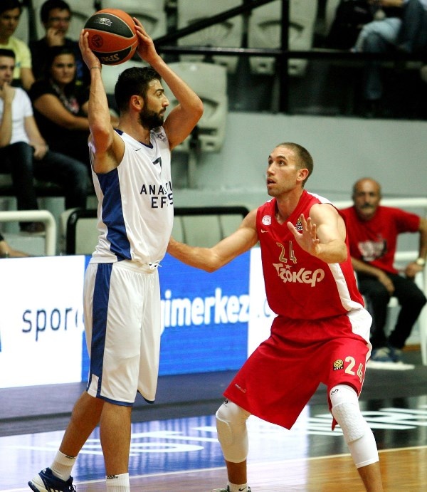 Βασιλειάδης στο Onsports: «Θέλουμε Ολυμπιακό, αλλά νικά ο Παναθηναϊκός!» (photos+videos)