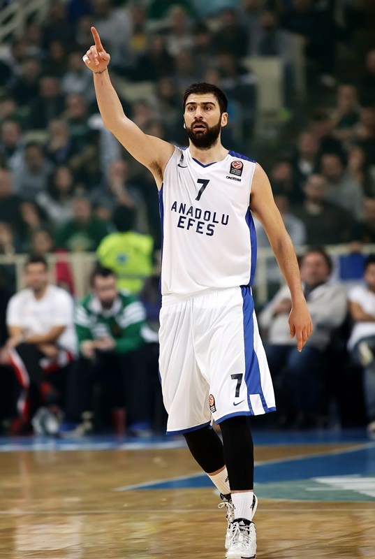 Βασιλειάδης στο Onsports: «Θέλουμε Ολυμπιακό, αλλά νικά ο Παναθηναϊκός!» (photos+videos)