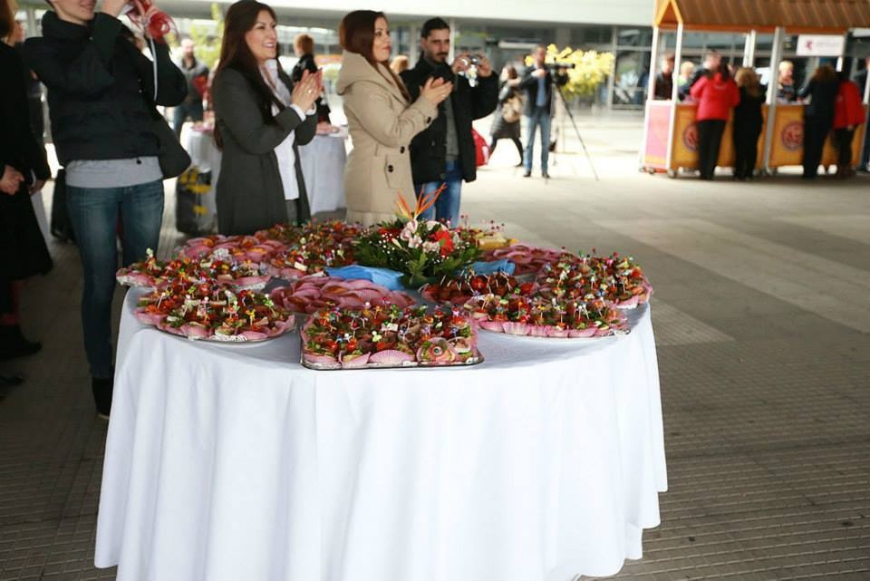 Μπενφίκα: Η άφιξη στη Θεσσαλονίκη και η… προειδοποίηση του Σάντος (photos+video)