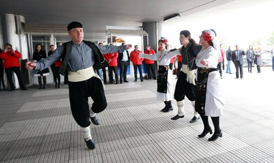 Μπενφίκα: Η άφιξη στη Θεσσαλονίκη και η… προειδοποίηση του Σάντος (photos+video)