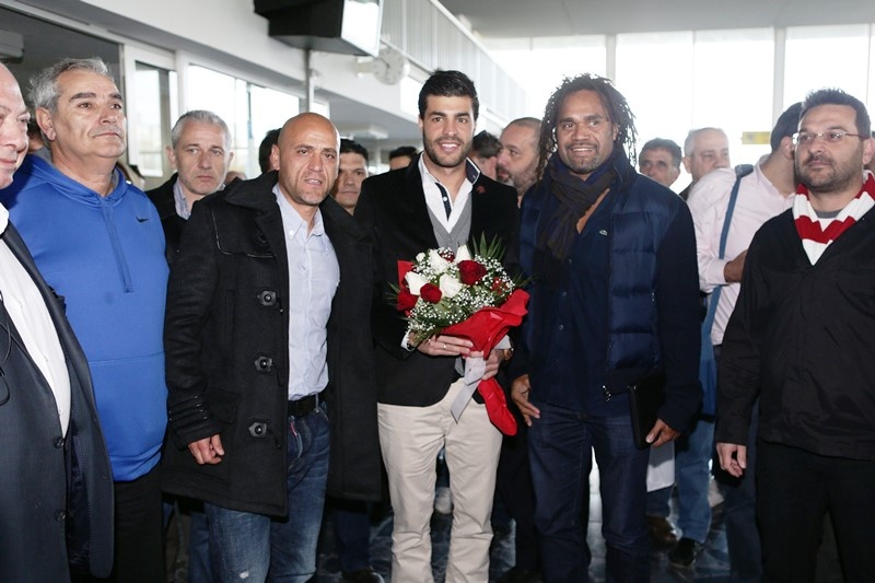 Ολυμπιακός: Θερμή υποδοχή στην Κεφαλονιά (photos)