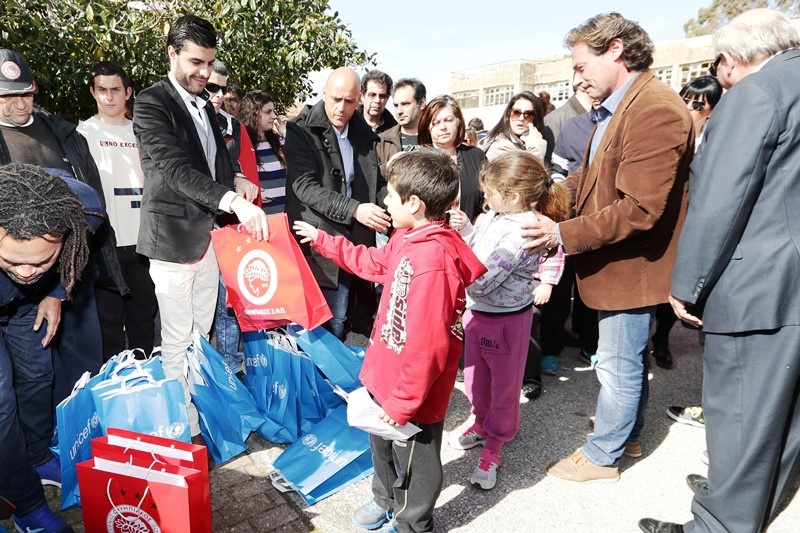 Ολυμπιακός: Θερμή υποδοχή στην Κεφαλονιά (photos)