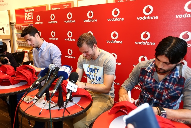 Ολυμπιακός: Σύνθημα νίκης από Μαρκάνο, Αβραάμ και Τσόρι (photos)