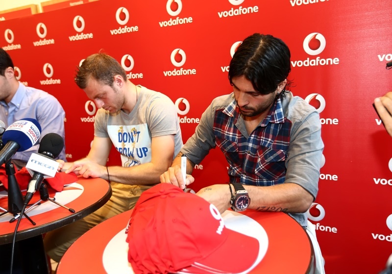 Ολυμπιακός: Σύνθημα νίκης από Μαρκάνο, Αβραάμ και Τσόρι (photos)