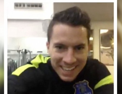 Έβερτον: Ο Μιραλάς και η Μις Κόστα Ρίκα (photos)