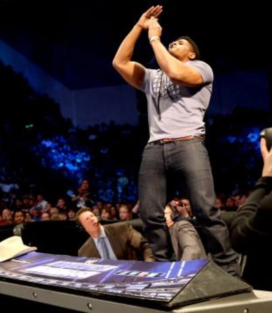 SmackDown: Νέα… διπλοβάρδια για Bryan (photos+videos)