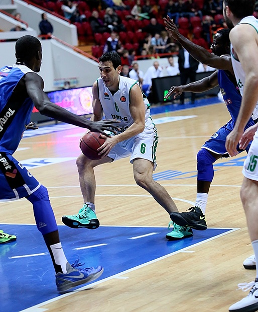 Ούνιξ Καζάν: «Έλαμψε» το ελληνικό τρίο (photos)