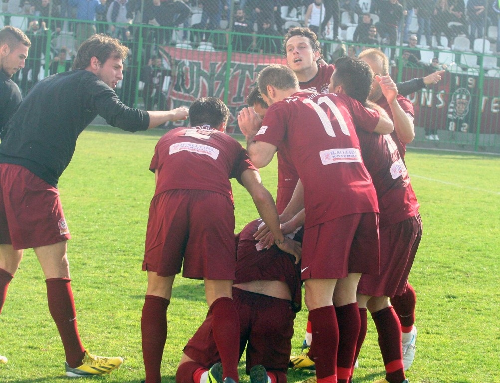 «Βυσσινί» θύελλα στον Εύοσμο (photos)