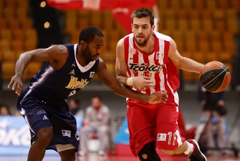 Ολυμπιακός: Ο Μουν τρέχει με… 105 για την Πόλη! (photos)