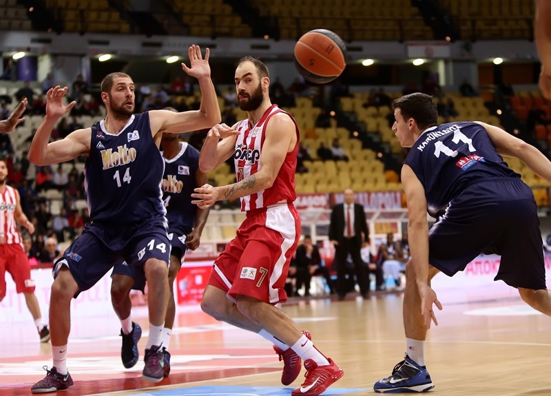 Ολυμπιακός: Ο Μουν τρέχει με… 105 για την Πόλη! (photos)