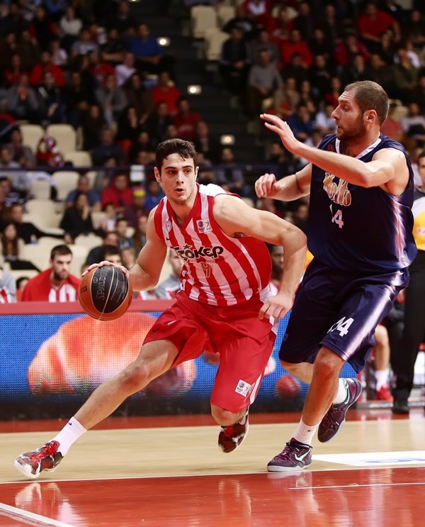Ολυμπιακός: Ο Μουν τρέχει με… 105 για την Πόλη! (photos)